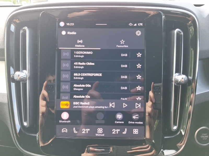 Volvo XC40 Ultra, Twin Motor, Panoramic Sunroof. 36 Black #11