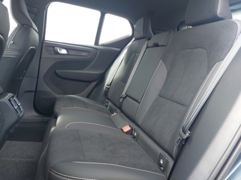 Volvo XC40 2.0 B3p Plus Dark Blue #6