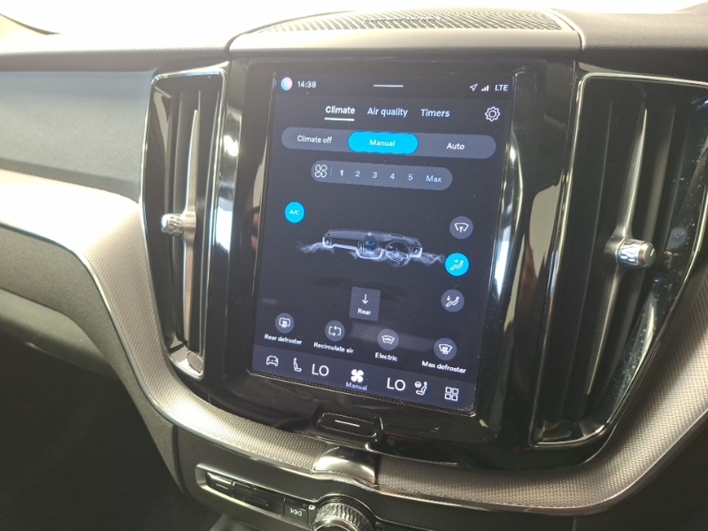 Volvo XC60 R-design Pro, B6 Awd Mild Hybrid Bowers Wilkins Red #15