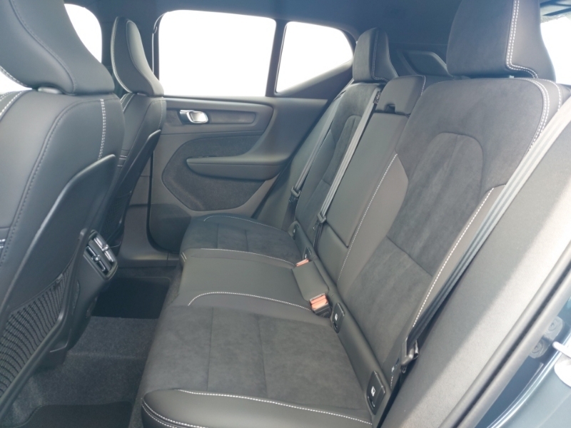 Volvo XC40 2.0 B3p Plus Dark Blue #6