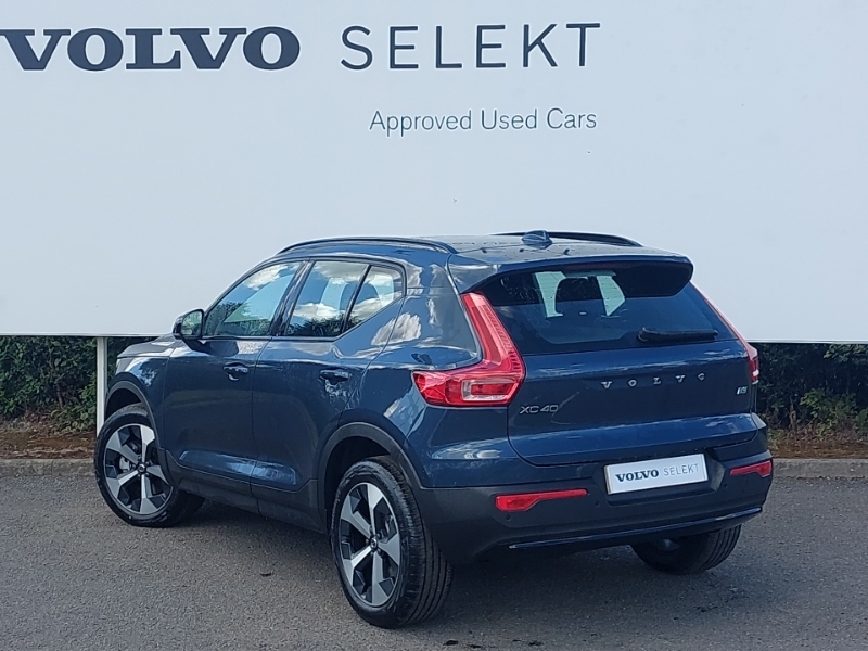 Volvo XC40 2.0 B3p Plus Dark Blue #2