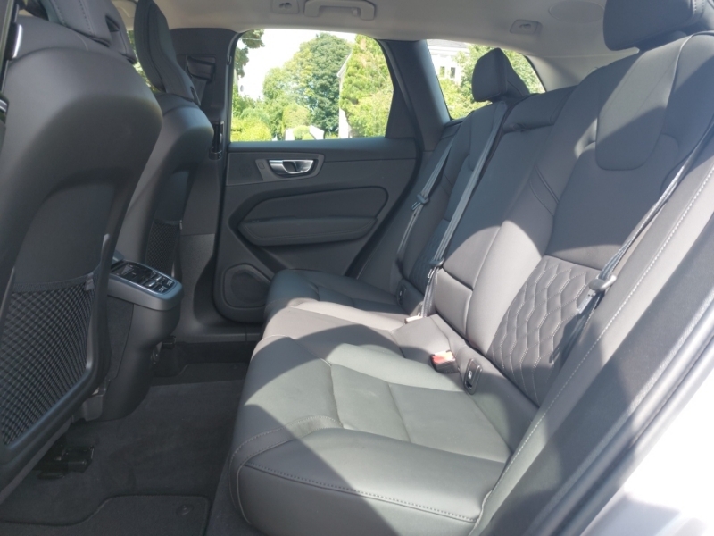 Volvo XC60 2.0 B5p Plus Dark Awd Geartronic Silver #6