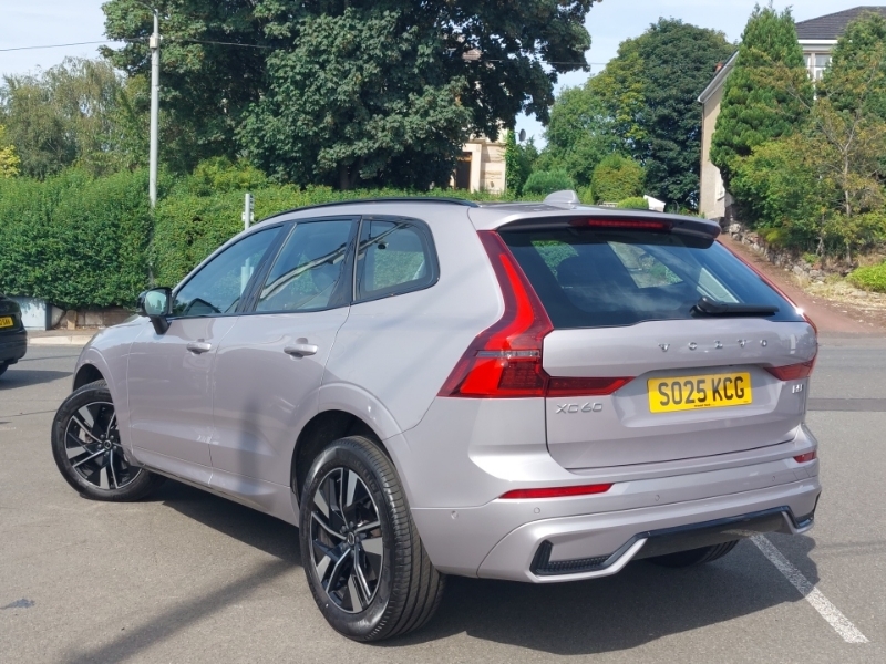 Volvo XC60 2.0 B5p Plus Dark Awd Geartronic Silver #2