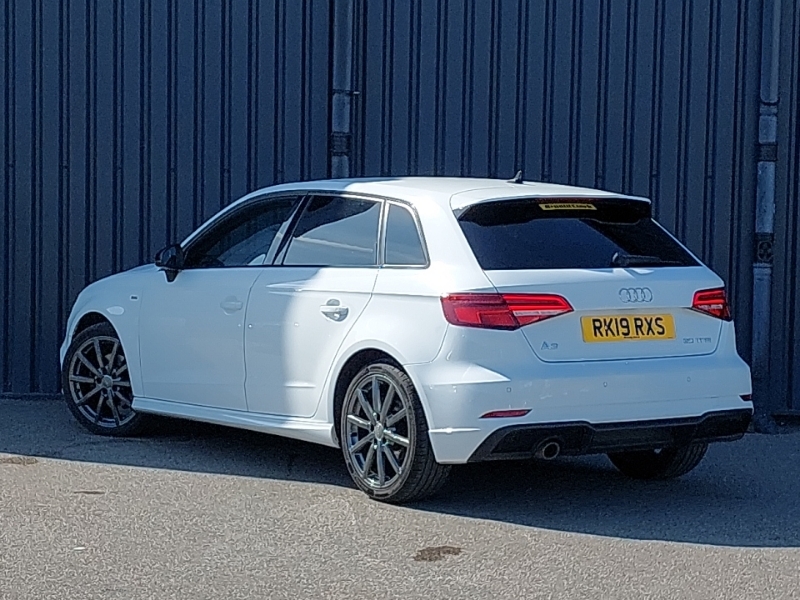 Audi A3 30 Tfsi 116 Black Edition White #2