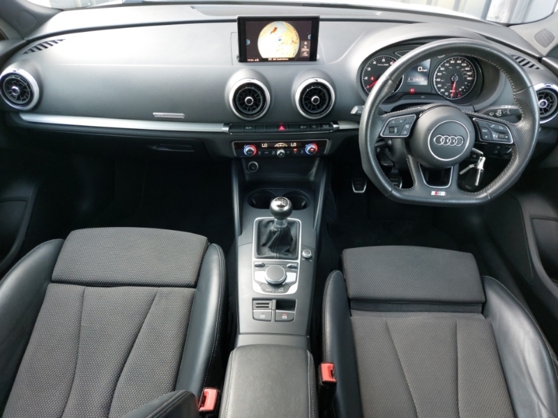 Audi A3 30 Tfsi 116 Black Edition White #3