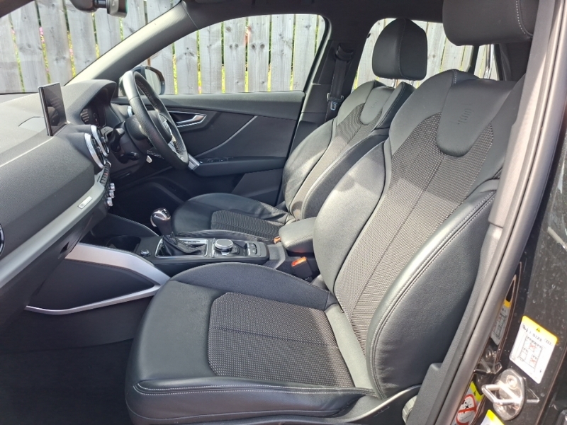 Audi Q2 35 Tfsi S Line S Tronic Black #5