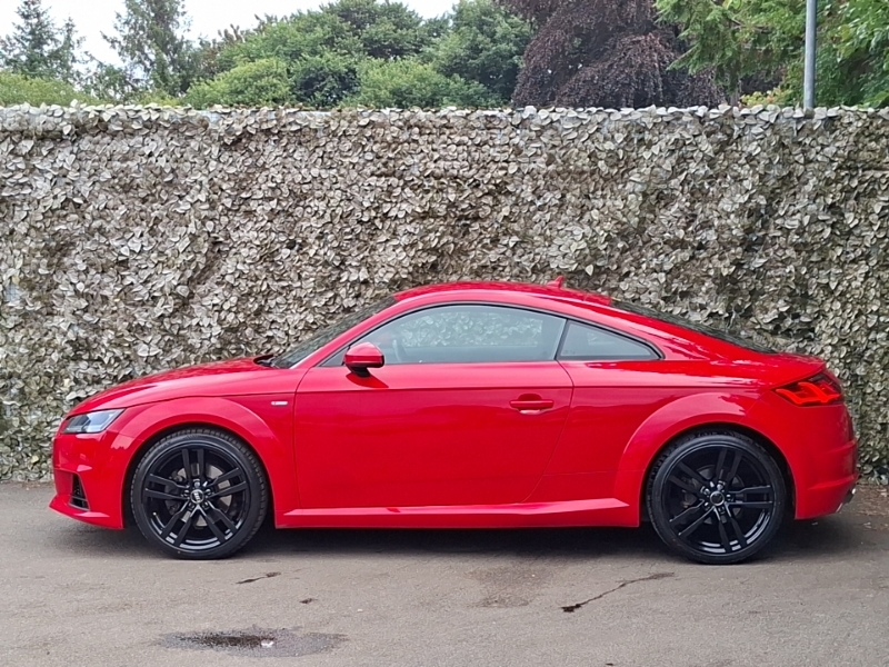 Audi TT 2.0 Tdi Ultra S Line Red #4