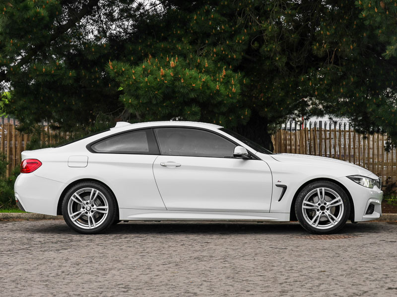 BMW 4 Series 420D 190 M Sport Professional Media White #3