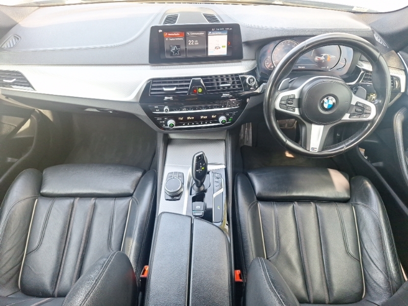 BMW 5 Series 520D M Sport Black #3