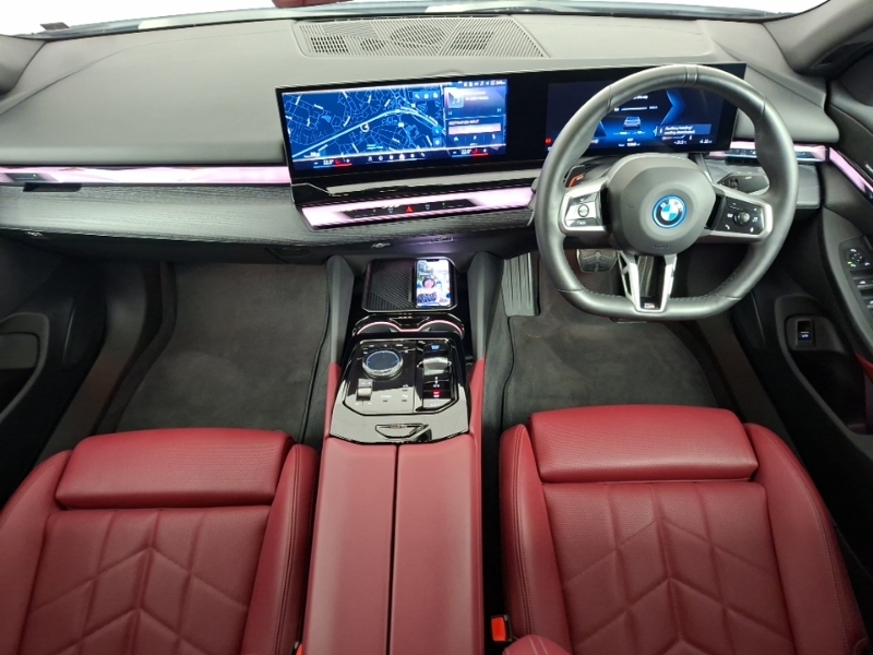 BMW i5 250Kw Edr40 M Sport Pro 84Kwh At Teccmf22kw Black #4