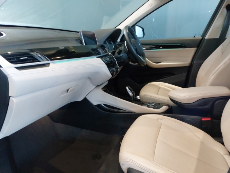 BMW X1 Sdrive 20I Xline Step Black #5