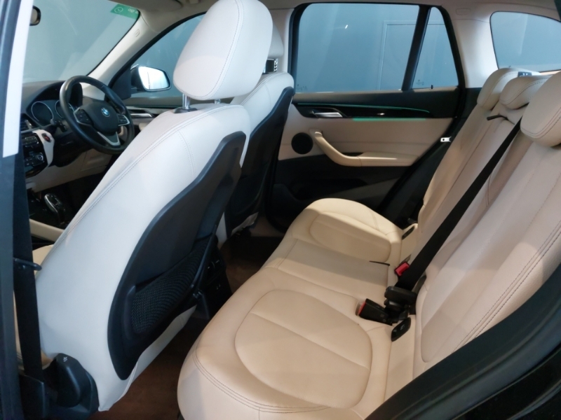 BMW X1 Sdrive 20I Xline Step Black #6