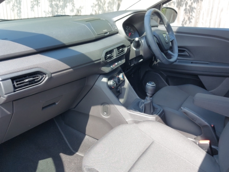 Dacia Sandero 1.0 Sce Essential Red #5