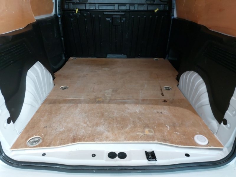 Fiat Doblo 1.5 Multijet3 1000Kg Maxi Lwb Euro 6 Ss 6Dr White #18