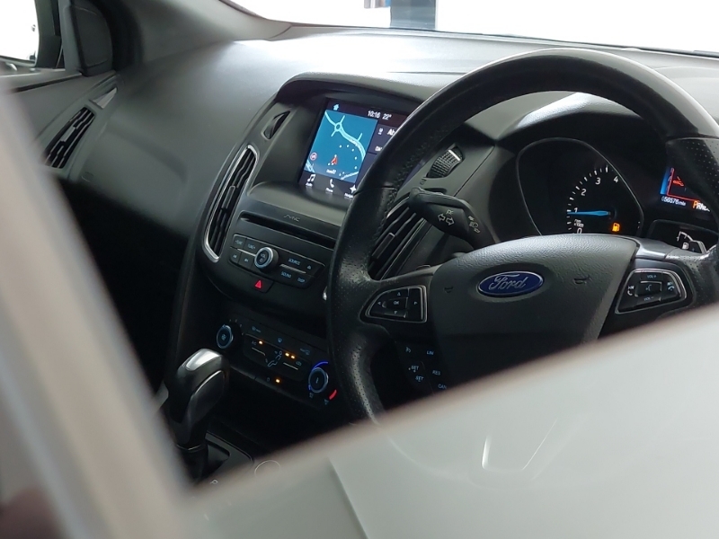 Ford Focus 1.0T Ecoboost Titanium Estate Euro 6 Blue #17