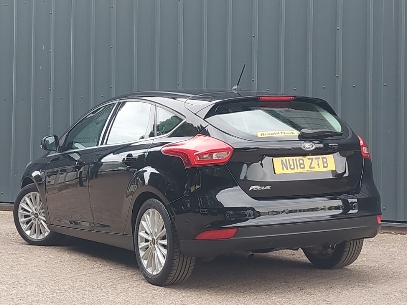 Ford Focus 1.5 Tdci 120 Titanium X Black #2