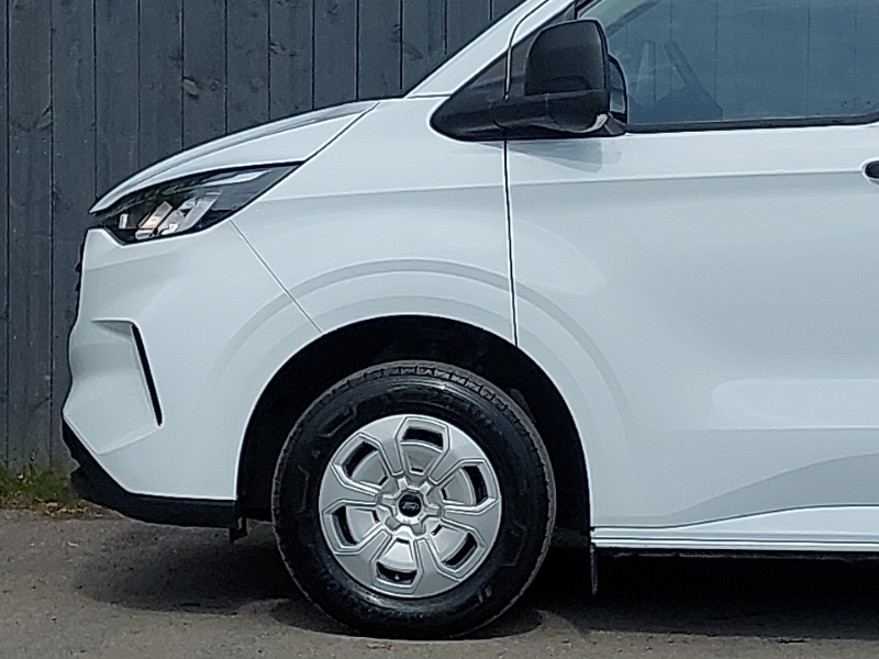 Ford Transit Custom 130Ps 350 Leader Fwd L3h3 Euro 6 With Rev Cam, Sur White #19