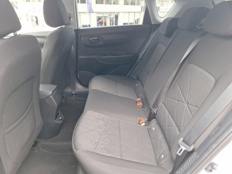 Hyundai Bayon 1.0 Tgdi 48V Mhev Premium Dct White #6