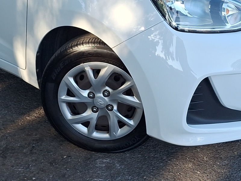 Hyundai I10 2017 1.0 Se Hatchback Euro 6 66 Black #20