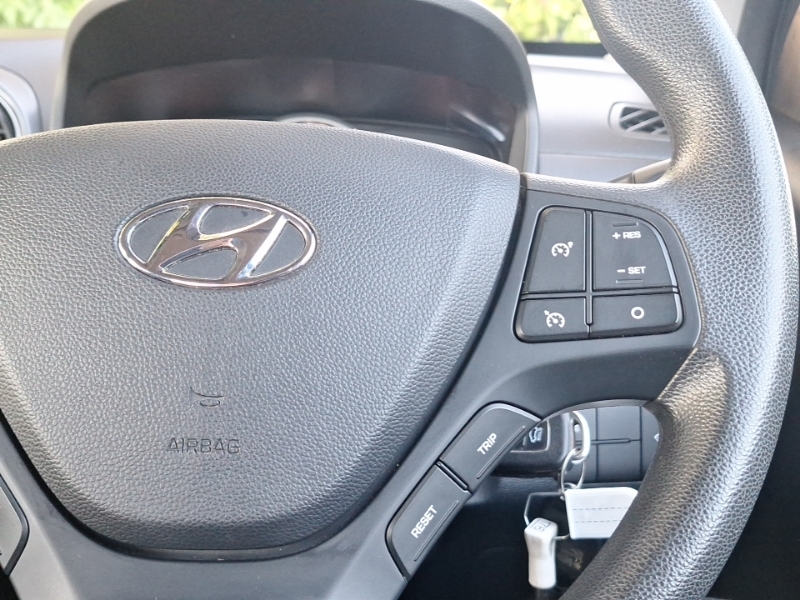 Hyundai I10 2017 1.0 Se Hatchback Euro 6 66 Black #13