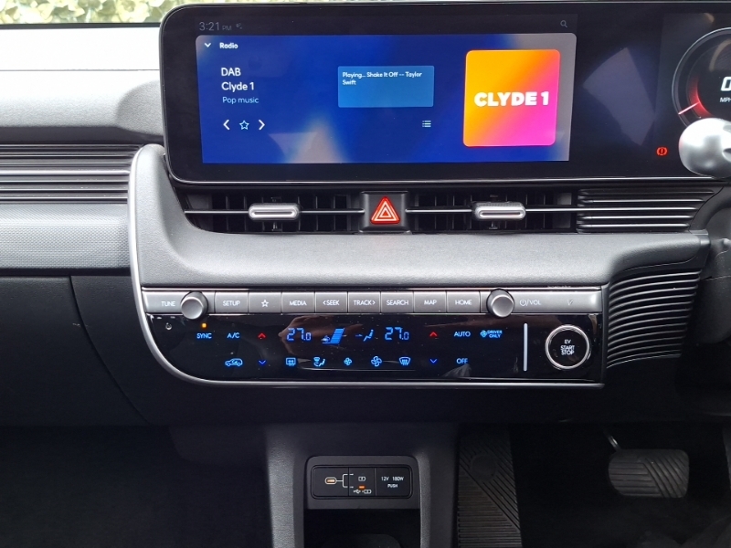 Hyundai Ioniq 5 84Kwh Premium Hatchback 228 Ps White #11