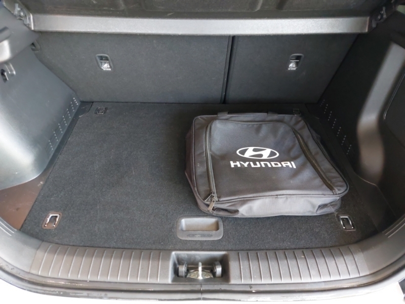 Hyundai Kona 150Kw Premium 64Kwh Red #18