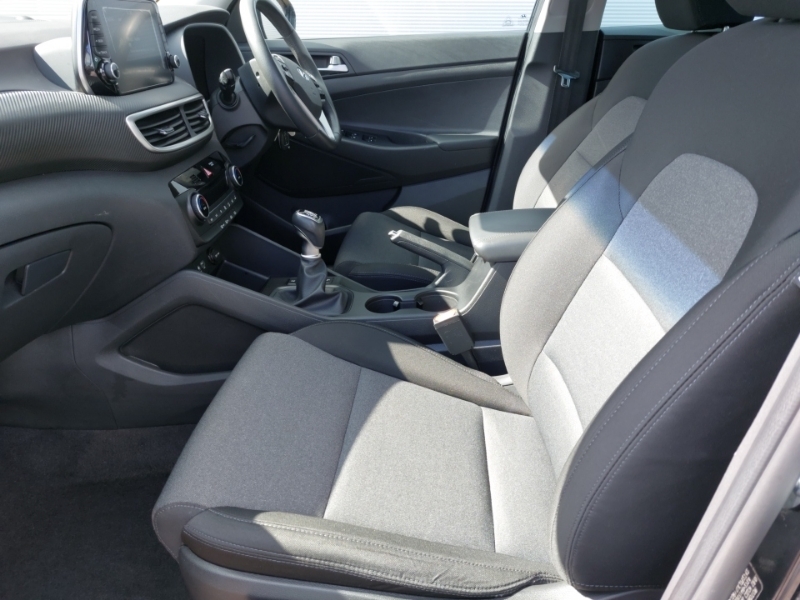 Hyundai Tucson 1.6 Gdi Se Nav 2Wd Black #5
