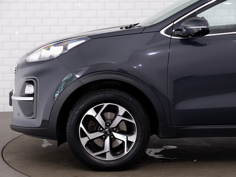Kia Sportage 1.6 Gdi 1 Suv White #17