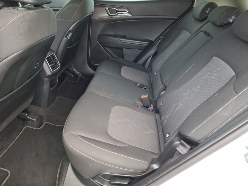 Kia Sportage 1.6T Gdi Pure White #6