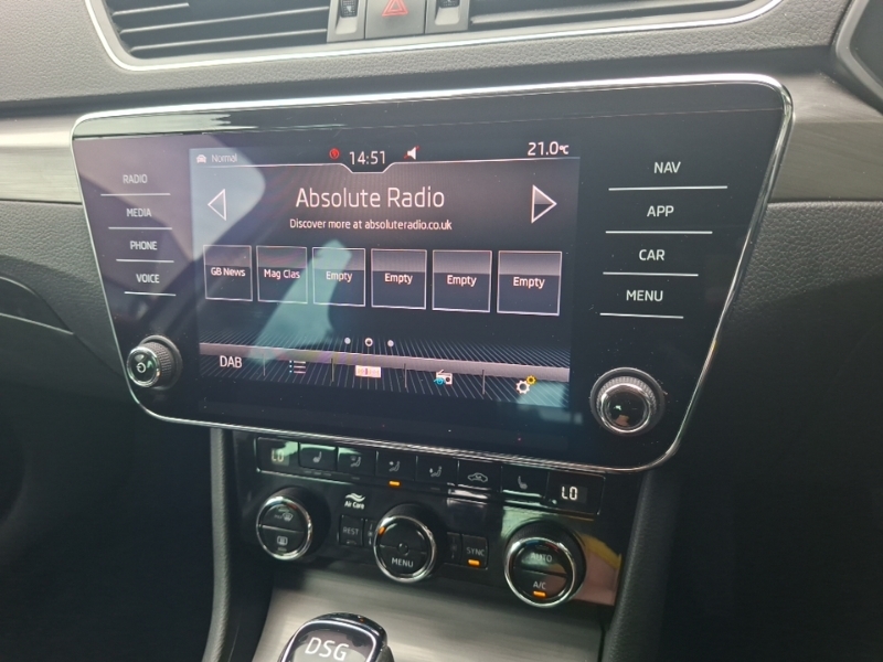 Skoda Superb 2019 2.0 Tdi Laurin Klement Estate Ds White #11