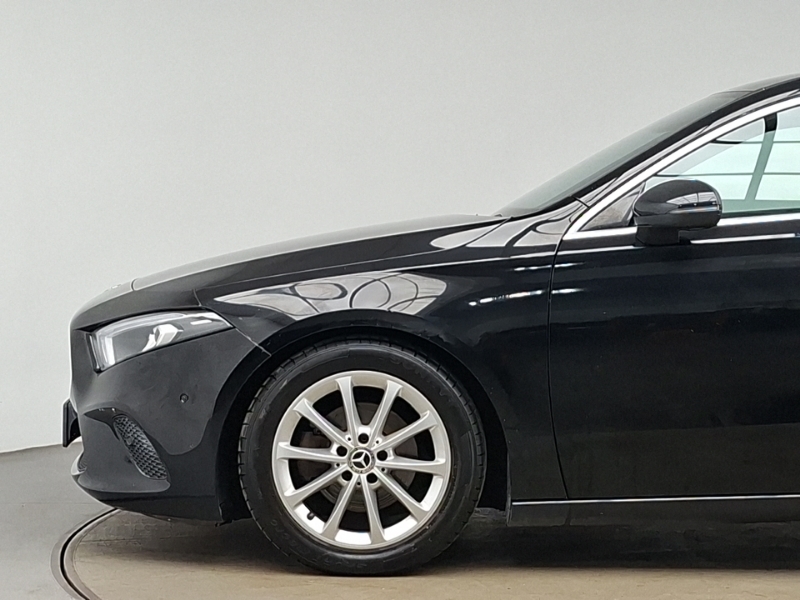 Mercedes-Benz A Class 1.3 A200 Amg Line Saloon 7G-dct Euro 6 White #19
