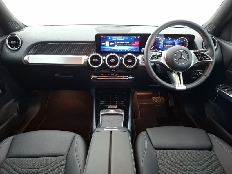 Mercedes-Benz GLB Class Glb 200 Sport Executive 7G-tronic Black #3