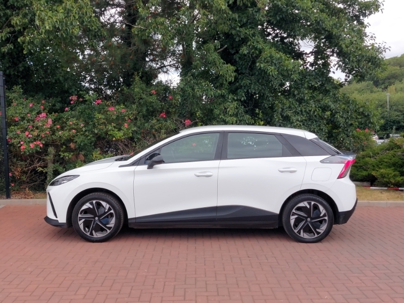 MG MG4 150Kw Se Ev Long Range 64Kwh SM23BPE White #4