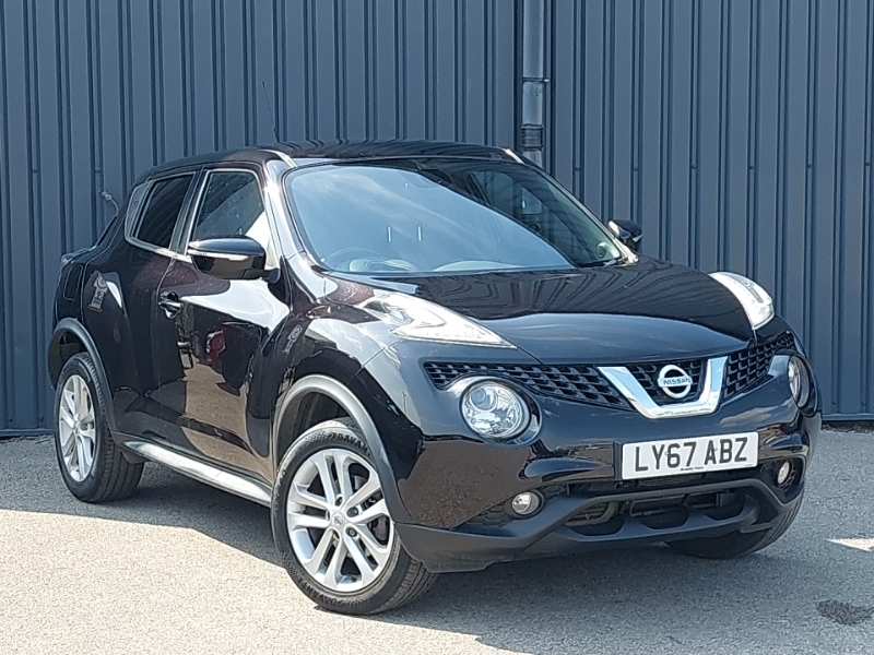 Nissan Juke 1.6 N-connecta Xtronic Black