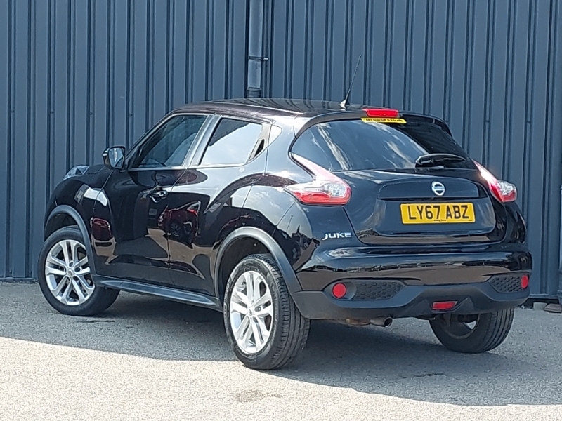 Nissan Juke 1.6 N-connecta Xtronic Black #2