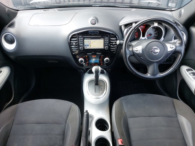 Nissan Juke 1.6 N-connecta Xtronic Black #3