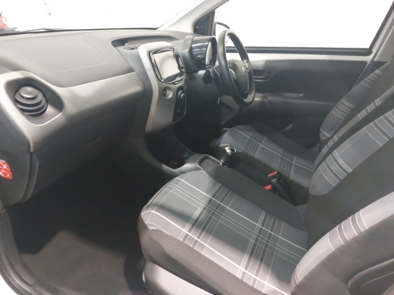 Peugeot 108 1.0 Active 2-Tronic White #5