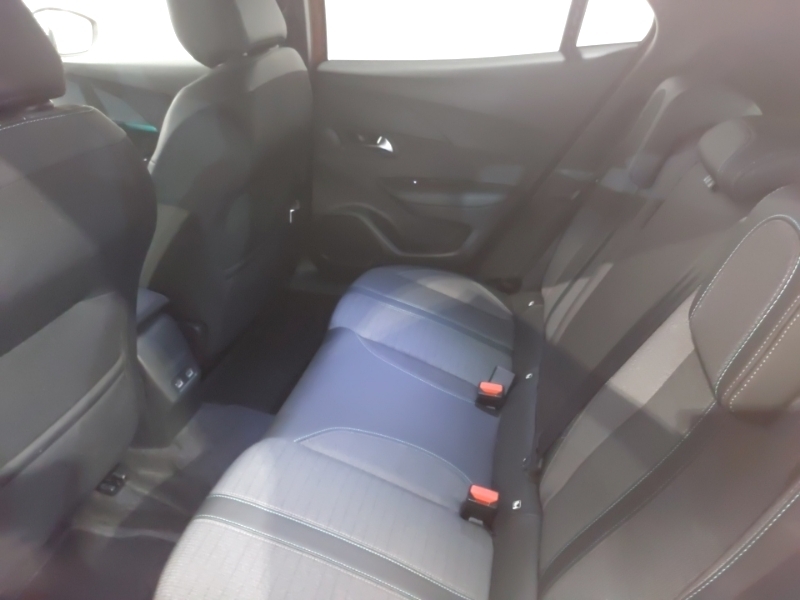 Peugeot e-2008 100Kw Allure Premium 50Kwh Orange #6