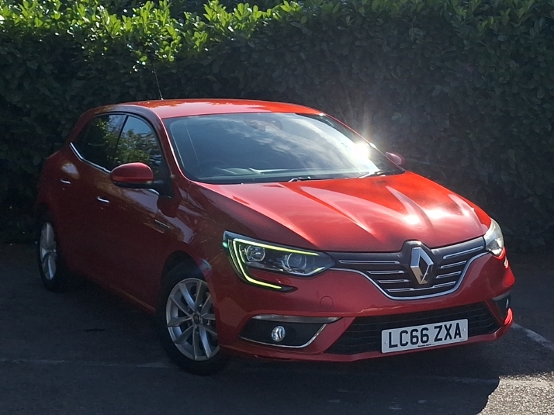 Renault Megane 1.5 Dci Dynamique Nav Red