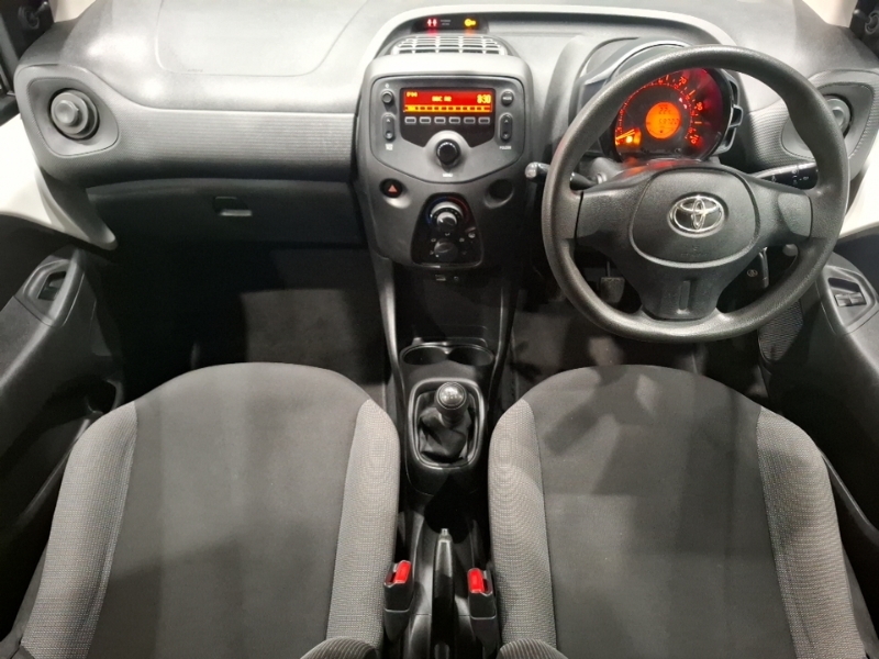 Toyota Aygo 1.0 Vvt-i X White #3