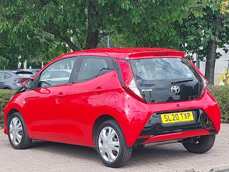 Toyota Aygo 1.0 Vvt-i X-play SL20TXP Red #2