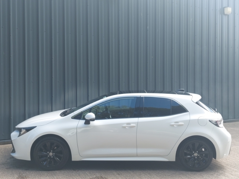 Toyota Corolla 1.8 Vvt-i Hybrid Design Cvt NG22GGO White #4