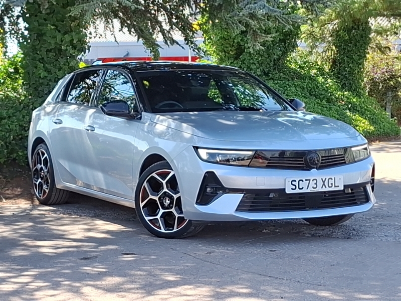 Vauxhall Astra 54Kwh Ultimate Sports Tourer 15 Red #1