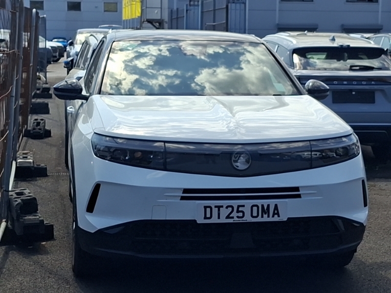 Vauxhall Grandland 1.2 Hybrid 136 Gs E-dct6 White