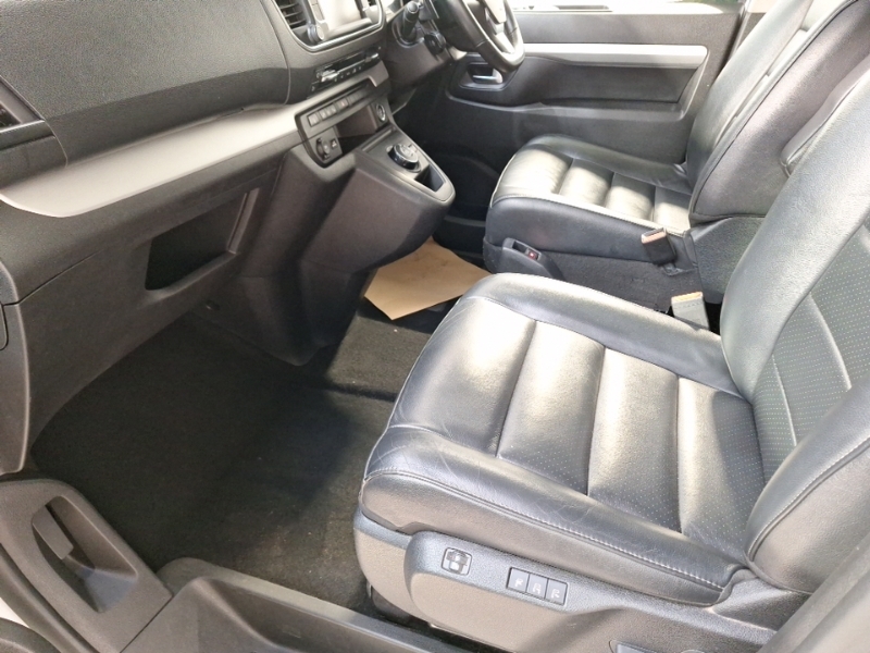 Vauxhall Vivaro 2.0 Turbo D 180Ps Elite M 8 Seat White #5