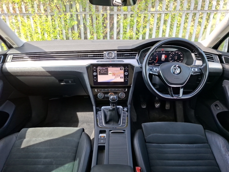 Volkswagen Passat 2.0 Tdi Gt Panoramic Roof Grey #3