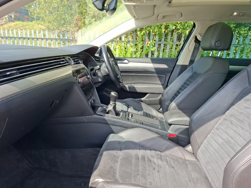 Volkswagen Passat 2.0 Tdi Gt Panoramic Roof Grey #5