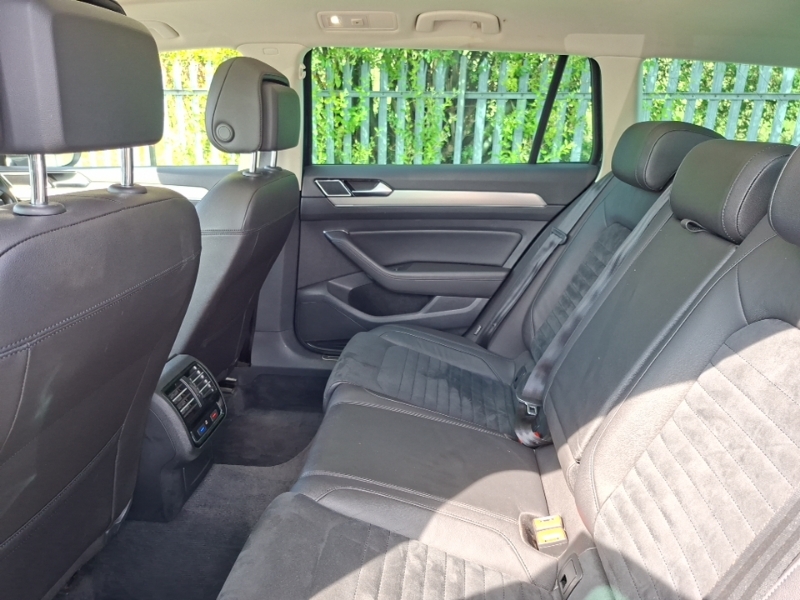 Volkswagen Passat 2.0 Tdi Gt Panoramic Roof Grey #6