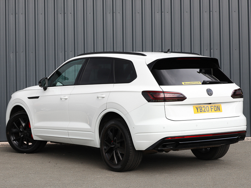 Volkswagen Touareg 3.0Tdi 231Ps Black Edition 4Motion White #18