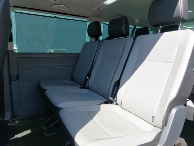 Volkswagen Transporter Shuttle 2.0 Tdi 150Ps Se Minibus Black #6